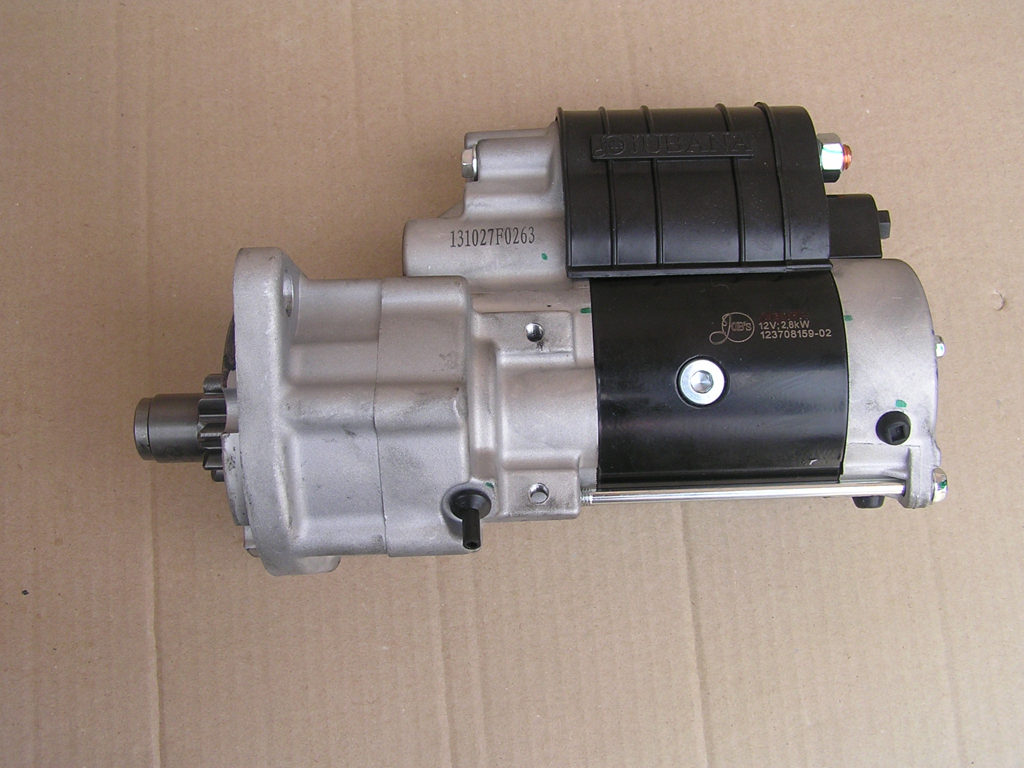štartér 2,8kW  , 12V