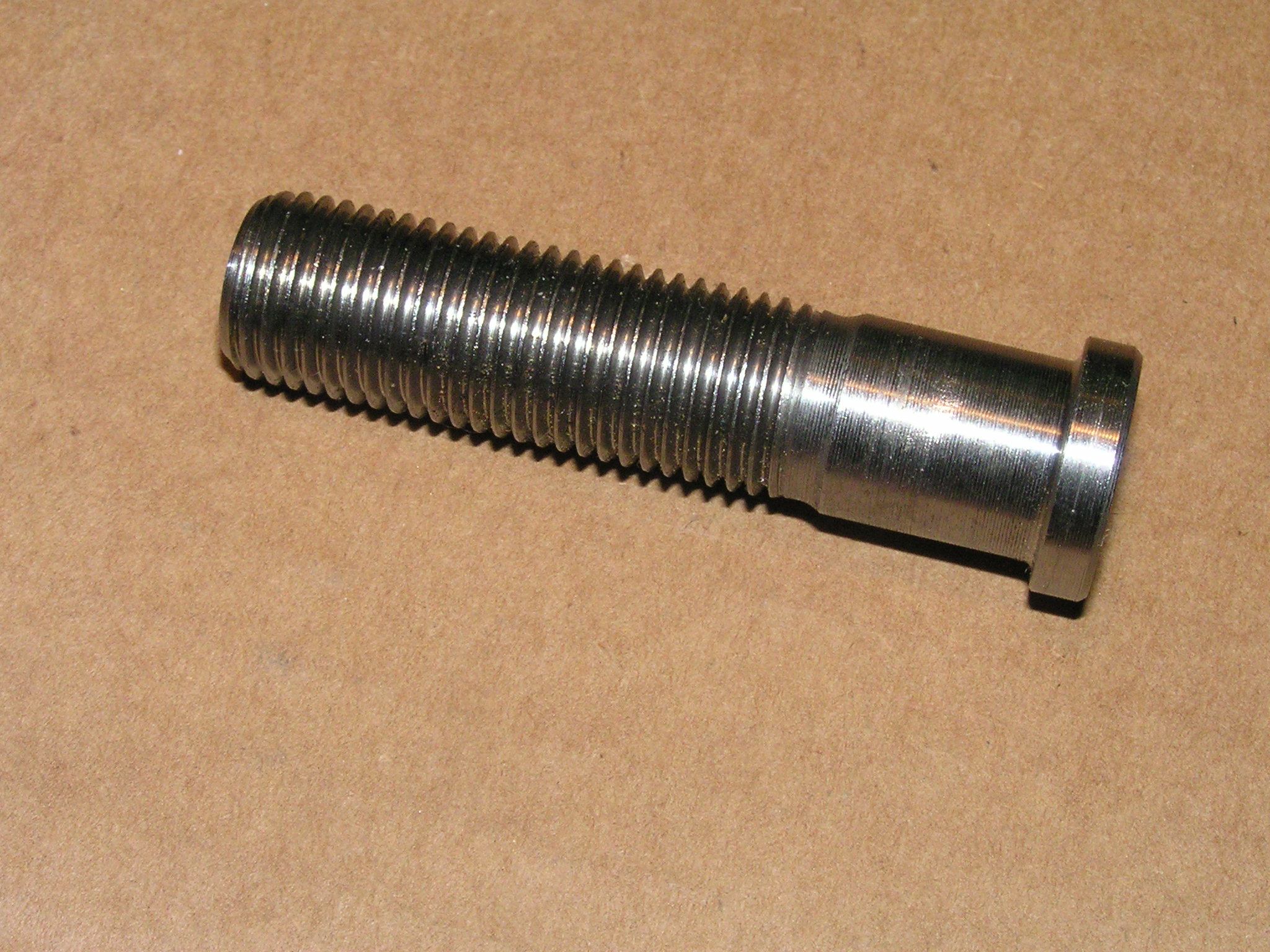 skrutka kolesa   500401         