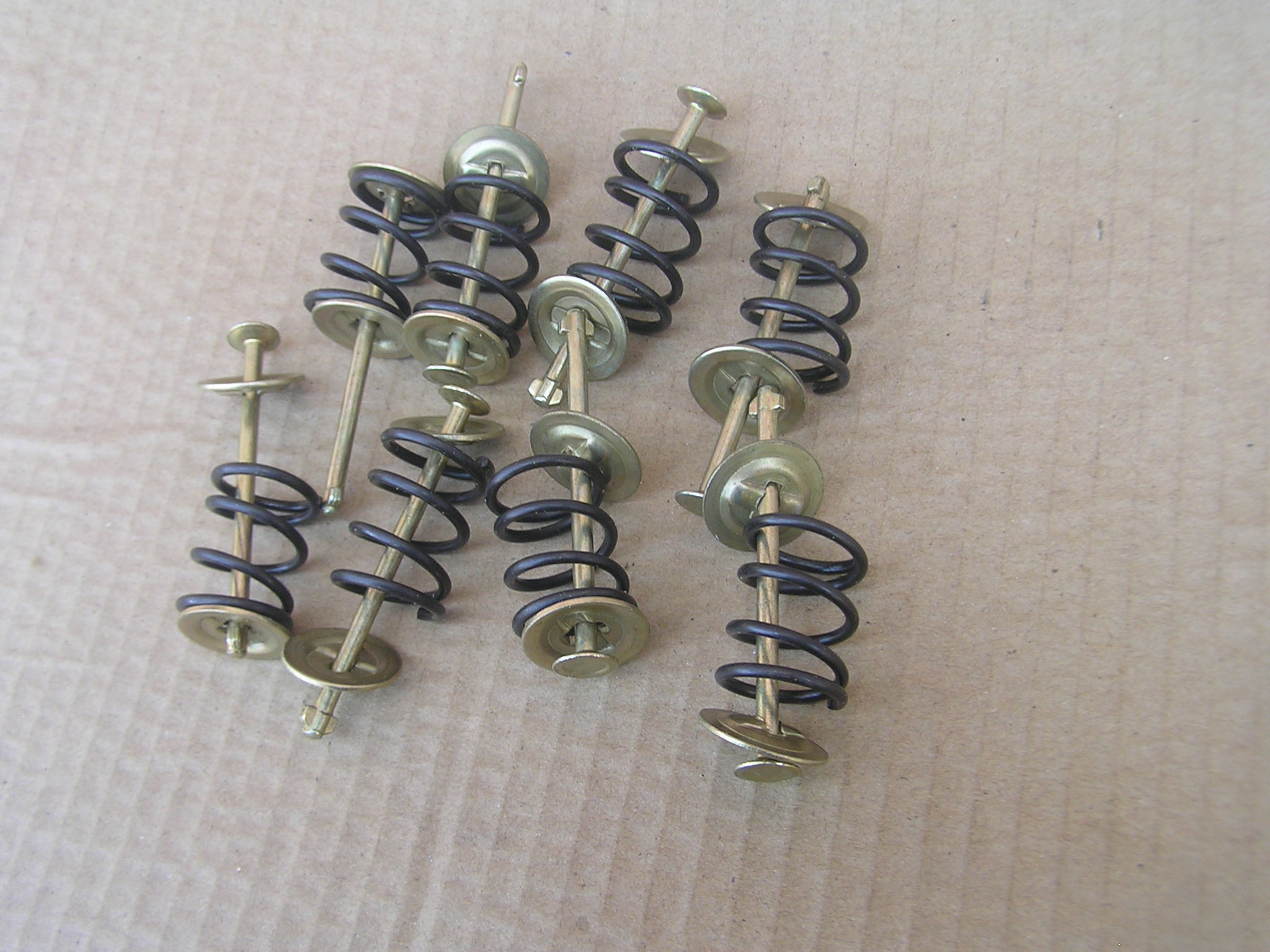 sada,pružín,podložiek brzdy TV700-826         6688